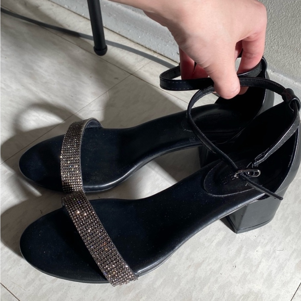 New Without Tags Embellished Block Heel Sandals Like New